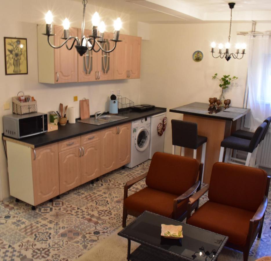 Mnichov Dvor Hotell Slovenska Lupca Exteriör bild